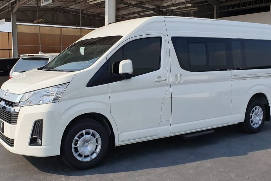 hiace premio exterior 2 900x600